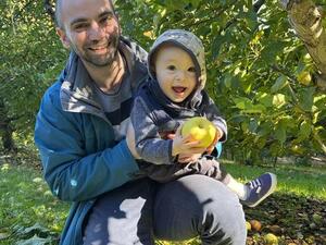 Lab apple picking 2021 image 4