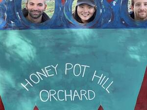 Lab apple picking 2021 image 10